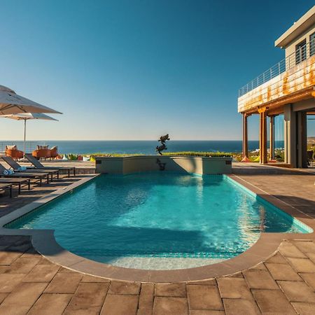 Sky Villa Boutique Hotel By Raw Africa Collection Плетенбърг Бей Екстериор снимка The pool at the Cape Town edition