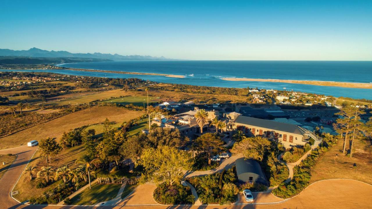 Sky Villa Boutique Hotel By Raw Africa Collection Плетенбърг Бей Екстериор снимка Aerial view of the campus