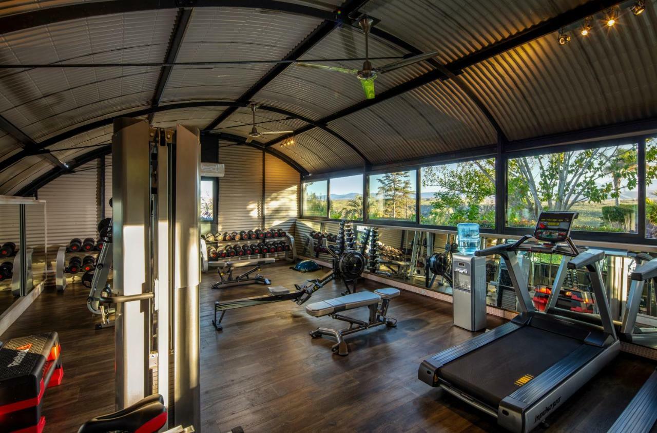 Sky Villa Boutique Hotel By Raw Africa Collection Плетенбърг Бей Екстериор снимка The gym at the hotel